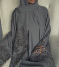 ABAYA ERA – ÉDITION BRODÉE