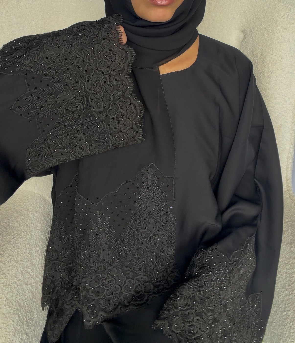 ABAYA ERA – ÉDITION BRODÉE