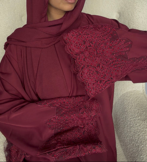 ABAYA ERA – ÉDITION BRODÉE
