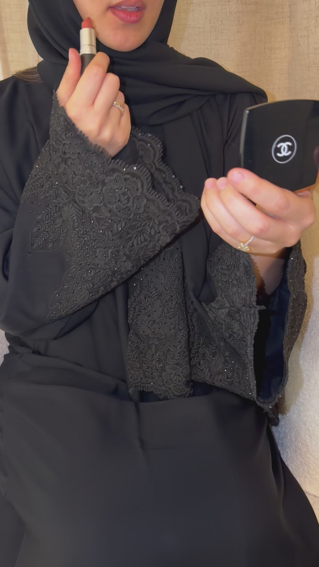 ABAYA ERA – ÉDITION BRODÉE